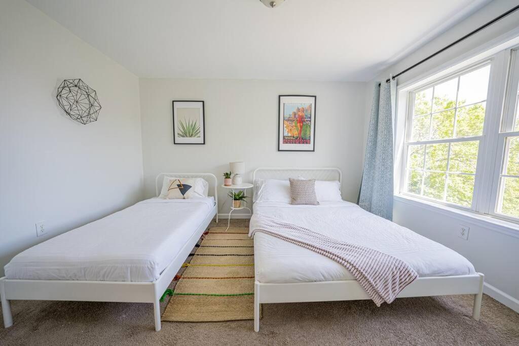 3br 2ba Near Hard Rock Ocean