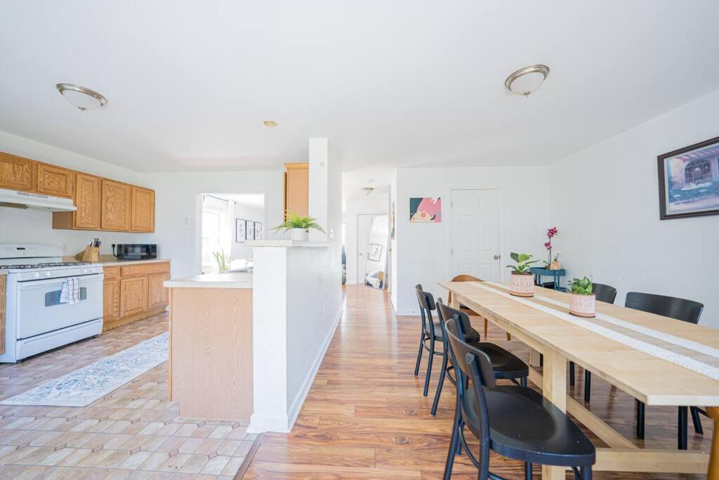 3br 2ba Near Hard Rock Ocean